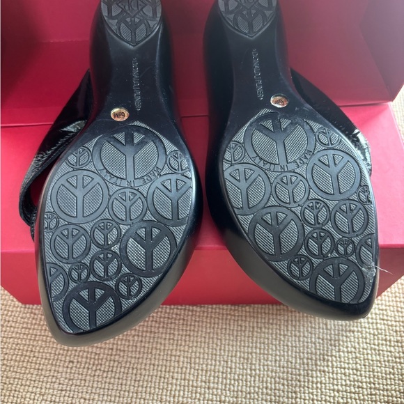 Donald J. Pilner wedges - Picture 3 of 4